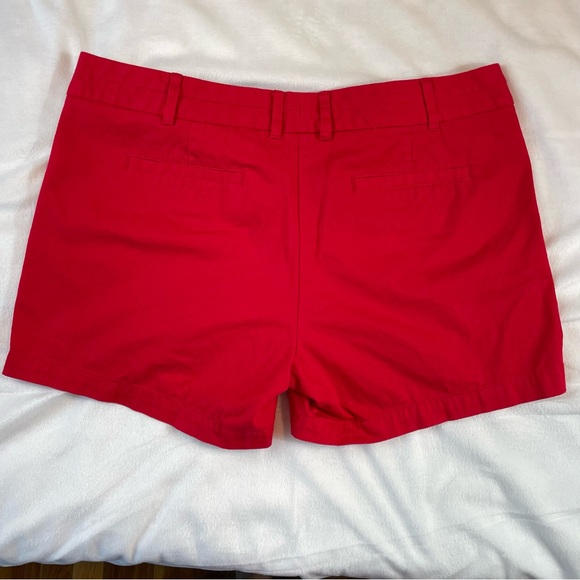 Vibrant Red Shorts Size 12 Land N Sea Tailored Look Pockets Front and Back - Picture 2 of 12